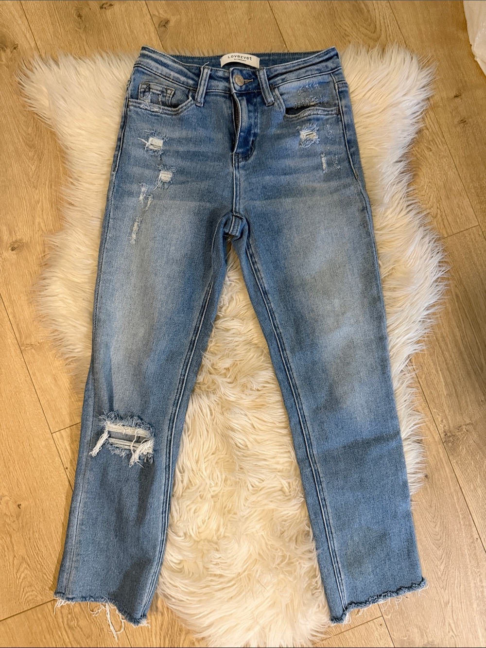 LOVERVET JEANS Light Wash Distressed Women’s Jeans - Comfort Stretch